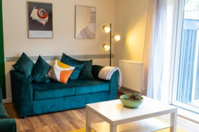 Fairholm House, 3 Bedroom House, Nottingham City Centre, Sleeps 5